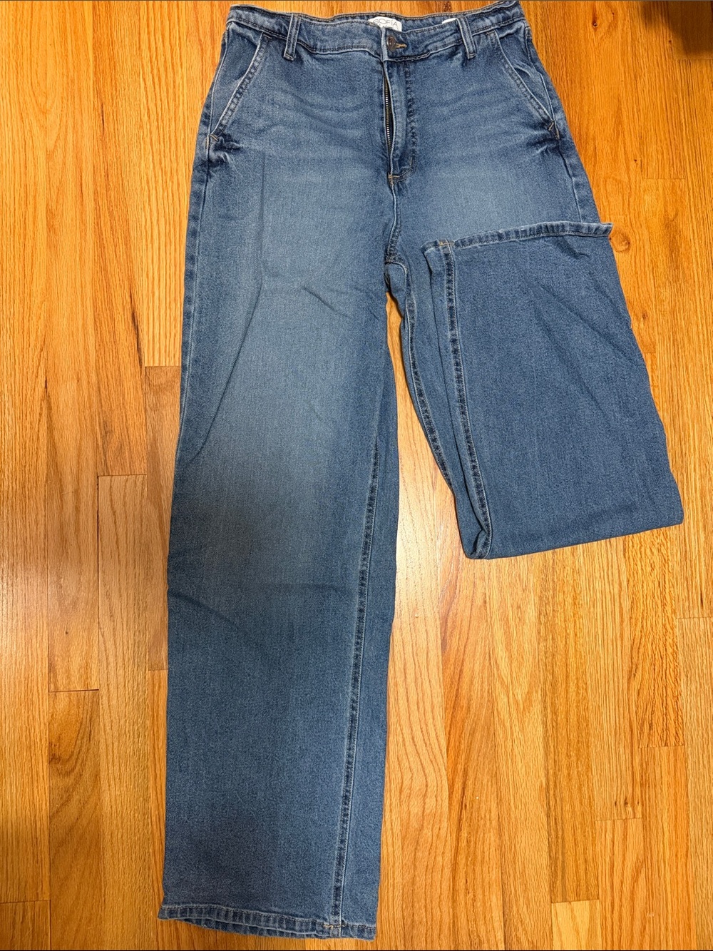Sofia by Sofia Vergara Classic High-Rise Straight Jeans in Blue